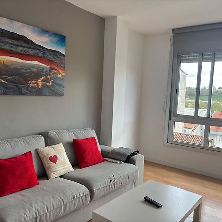 شقة Amplio Piso Con Vistas En La Entrada Del Camino C4 سانتياغو دي كومبوستيلا المظهر الخارجي الصورة