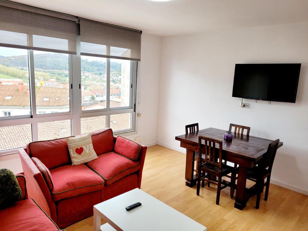 شقة Amplio Piso Con Vistas En La Entrada Del Camino C4 سانتياغو دي كومبوستيلا المظهر الخارجي الصورة