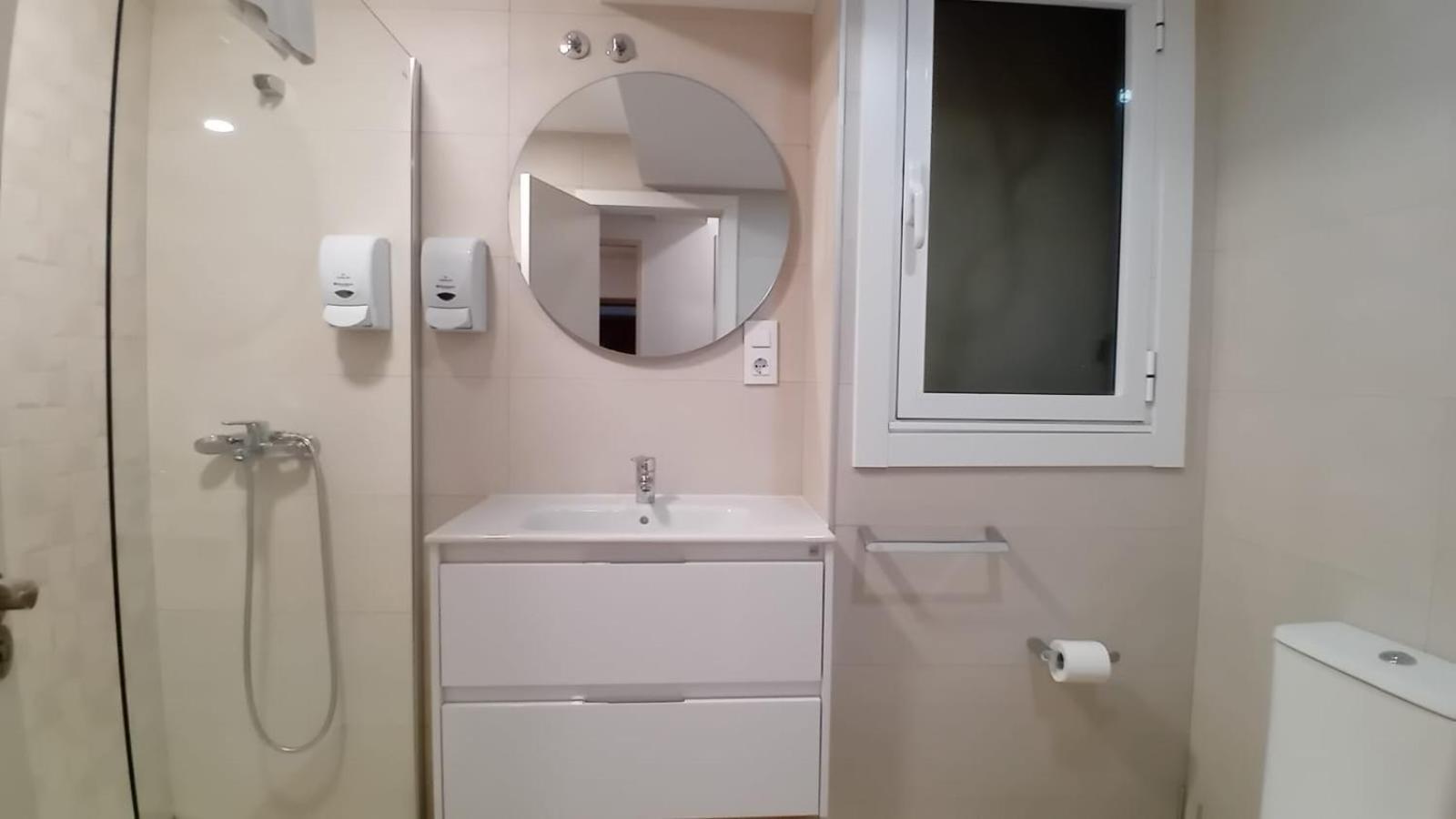 شقة Amplio Piso Con Vistas En La Entrada Del Camino C4 سانتياغو دي كومبوستيلا المظهر الخارجي الصورة